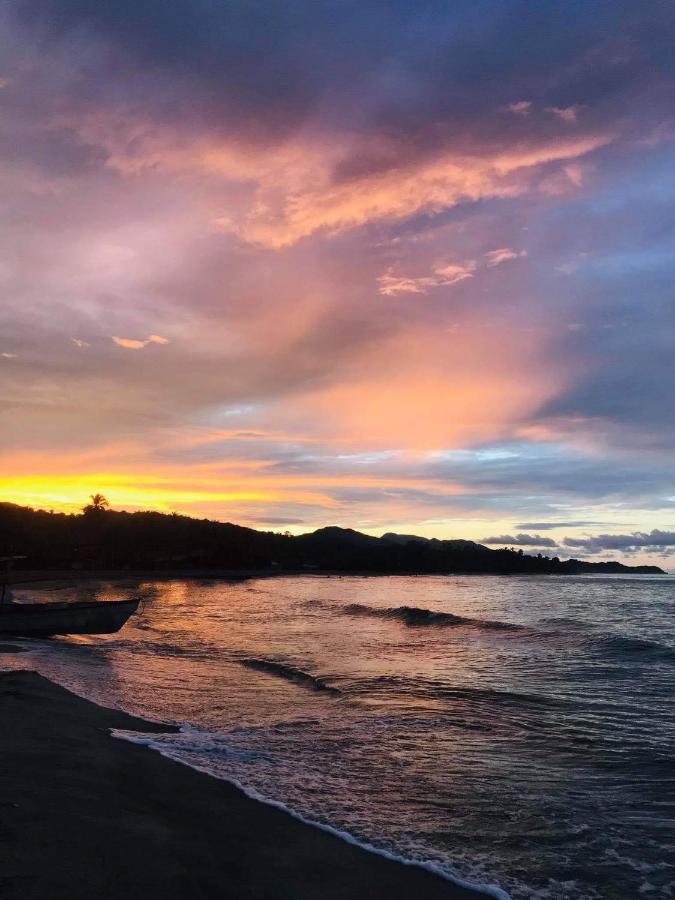 Hostal Estrellas Del Tayrona Playa Mendihuaca Guachaca ภายนอก รูปภาพ